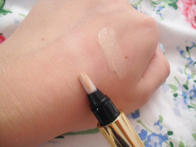 YSL Touche Eclat - 2.5 Luminus Vanilla YSL Touche Eclat - 2.5 Luminus Vanilla