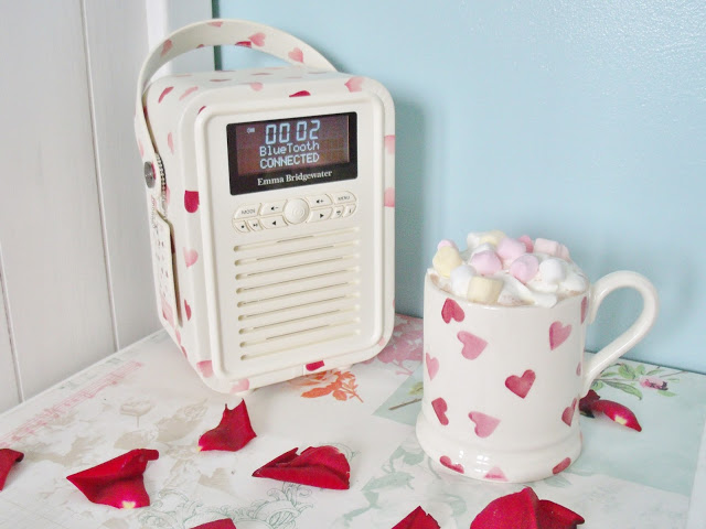 Emma Bridgewater Pink Hearts radio