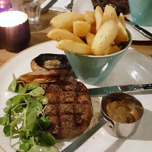 Steak and chips in pub restaurant Steak and chips in pub restaurant