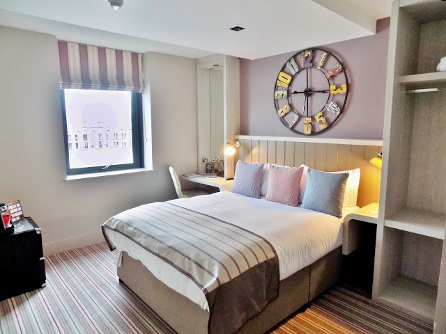 The Village hotel room in Edinburgh The Village hotel room in Edinburgh