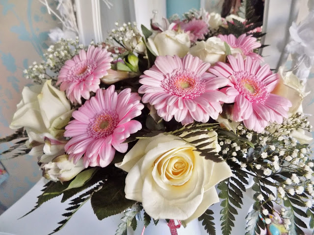 Beautiful bouquet of Mothers Day flowers with roses and gerbras Beautiful bouquet of Mothers Day flowers with roses and gerbras