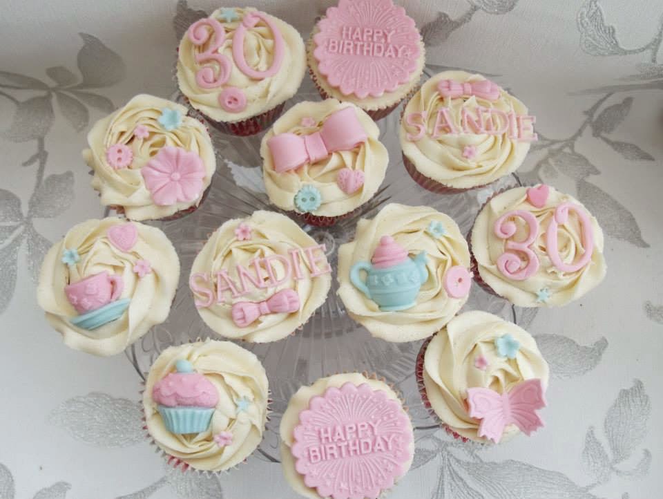 http://www.victorias-vintage.co.uk/2014/11/recent-homemade-cakes.html