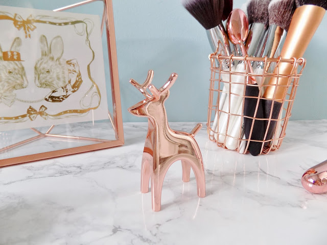 Copper Homeware with marble background