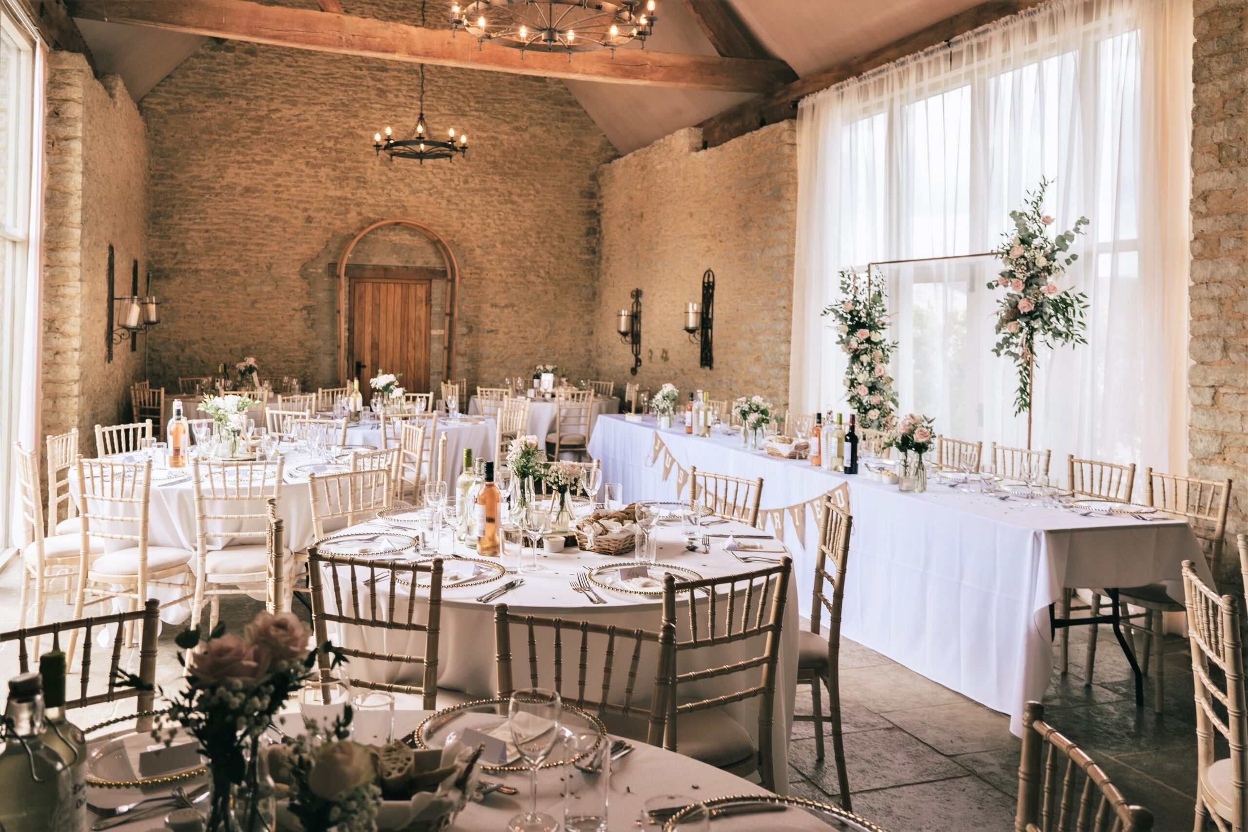 wedding at stratton court barn