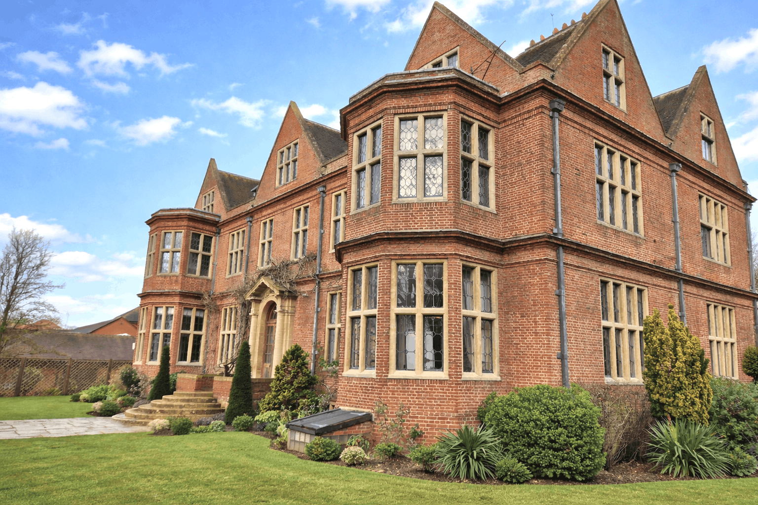 A Relaxing Stay at Horwood House Spa Hotel, Near Milton Keynes